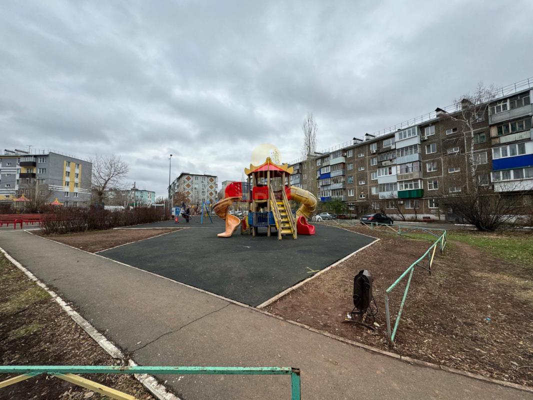 Продается двухкомнатная квартира , общей площадью 44,6 кв . - Оренбург