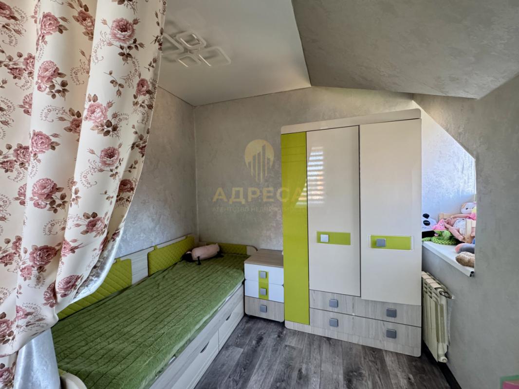 Предлагаем Вaшeму вниманию БОЛЬШОЙ ДОМ с ремонтом и мебелью, С ГАРАЖОМ по хорошей цене! - Оренбург