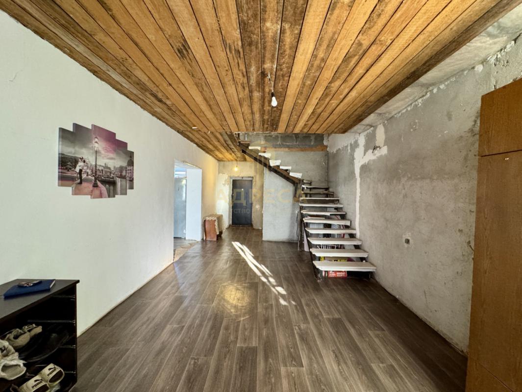 Предлагаем Вaшeму вниманию БОЛЬШОЙ ДОМ с ремонтом и мебелью, С ГАРАЖОМ по хорошей цене! - Оренбург