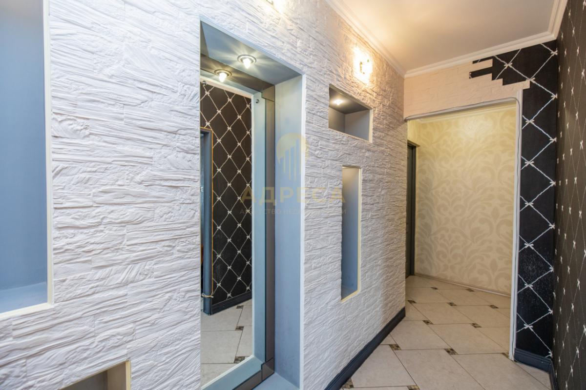 Продается 3-комнатная квартира с дизайнерским ремонтом. - Оренбург