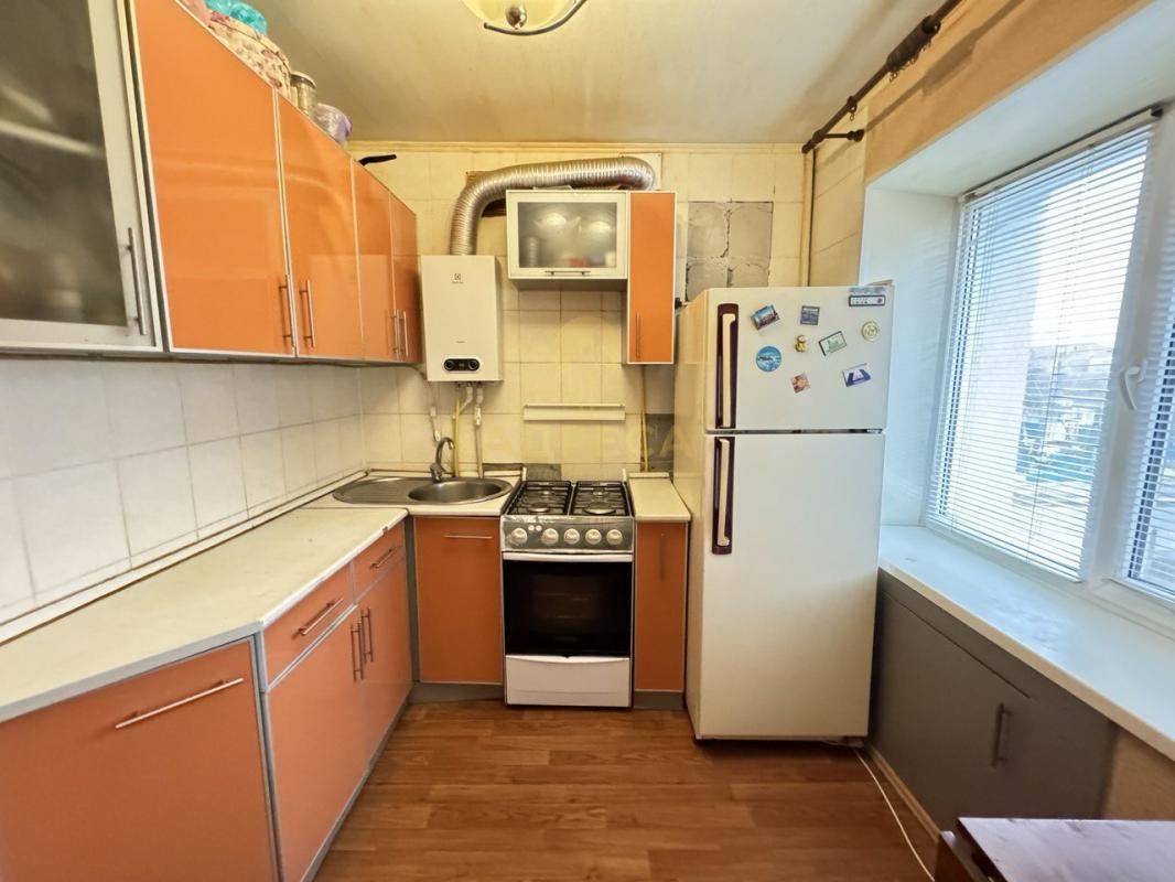 Продается двухкомнатная квартира , общей площадью 42,4 кв. - Оренбург