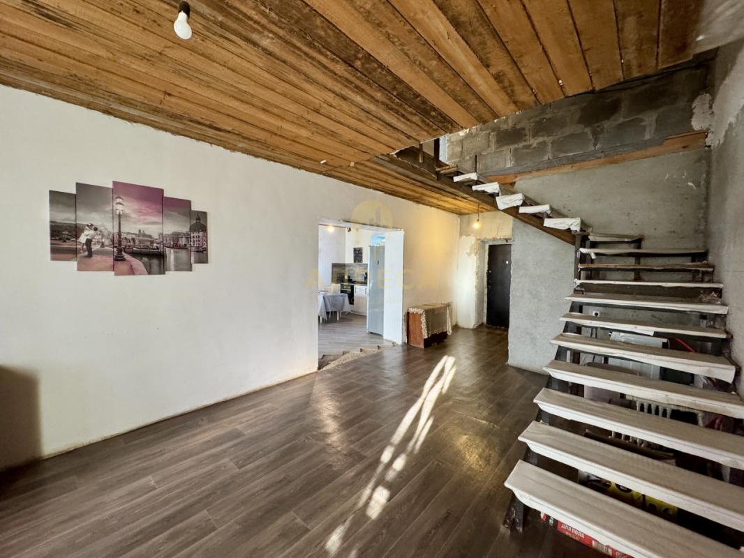 Предлагаем Вaшeму вниманию БОЛЬШОЙ ДОМ с ремонтом и мебелью, С ГАРАЖОМ по хорошей цене! - Оренбург