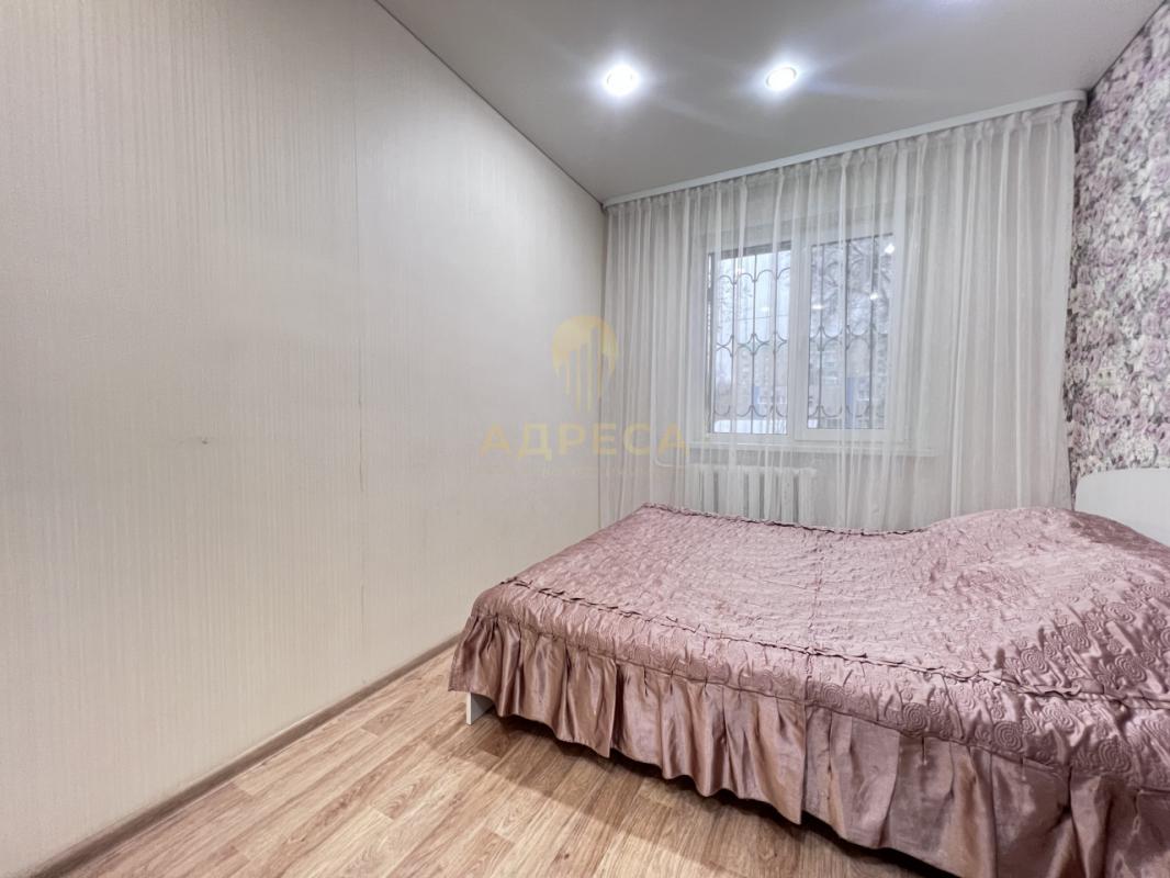 Продаётся просторная 3-х комнатная квартира на 1 этаже 5-ти этажного дома - РОМАШКА!!! - Оренбург