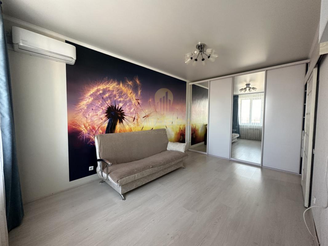 Продаётся уютная однокомнатная квартира Этаж: 15/19 Площадь: 35,2 м&sup2; Преимущества:&bull - Оренбург