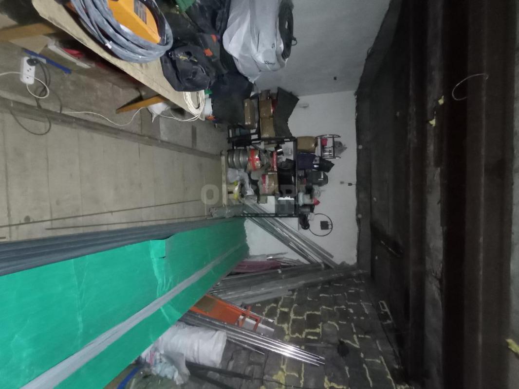 Гараж 240 квартал, заезд с улицы стартовой и с ялтинской, крыша сделана пару лет назад, печка на дро - Орск