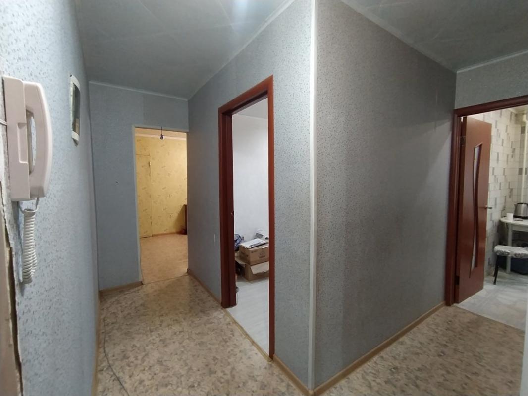 Продается 3-комнатная квартира  ,по адресу: г. - Новотроицк