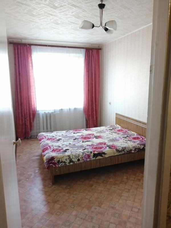 Сдам 2-х комнатную квартиру с раздельмини ходами на длительный срок. - Новотроицк