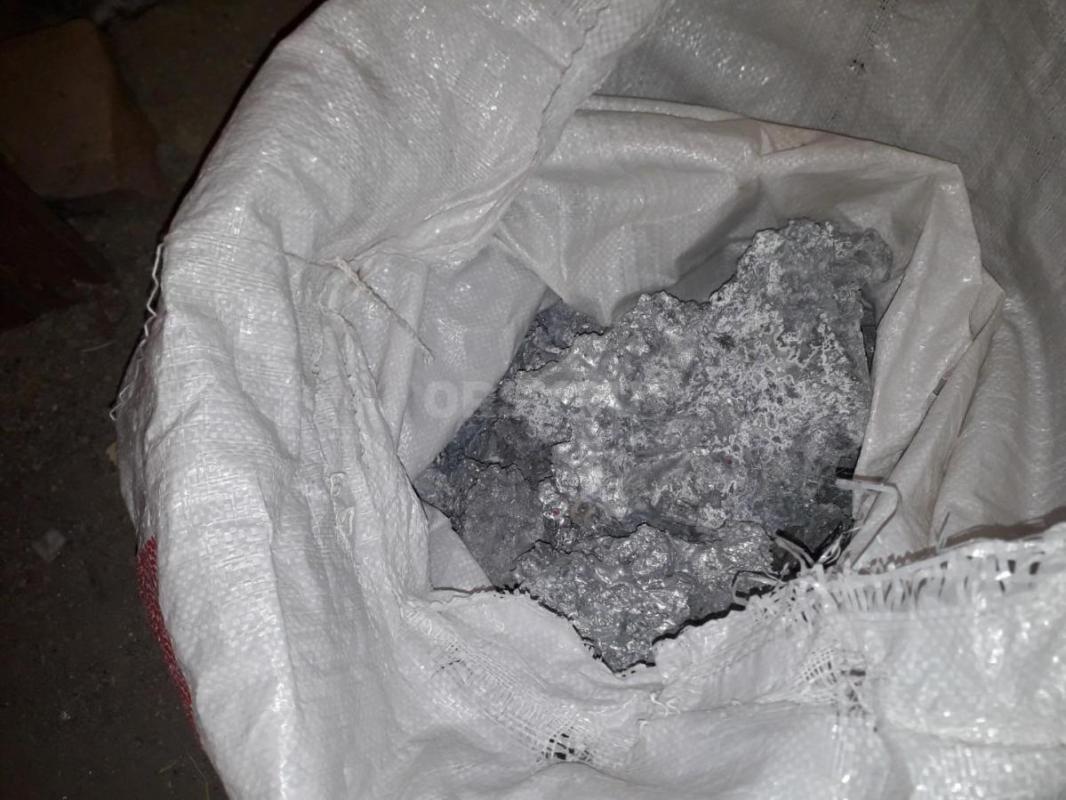 Ошмётки, отход, остатки, капли алюминия со шлаком примерно 360кг, 65р/кг. - Орск
