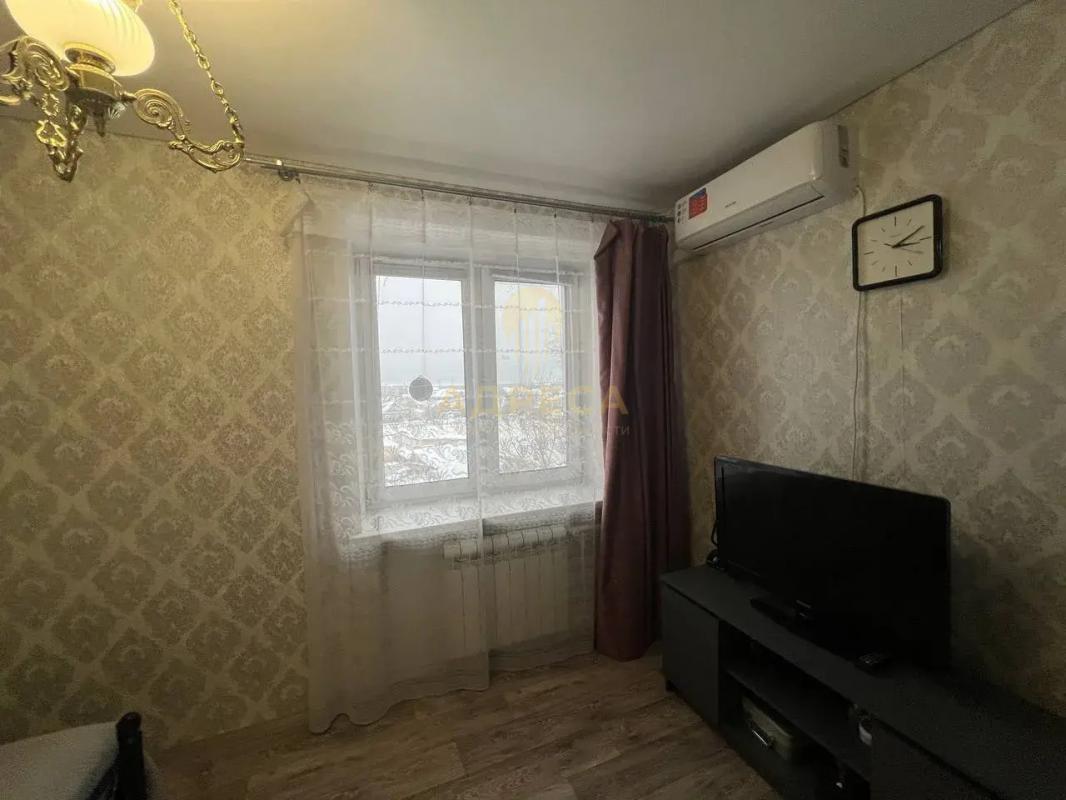 Продается  просторная и светлая 3-комнатная квартира в районе с развитой инфраструктурой. - Оренбург