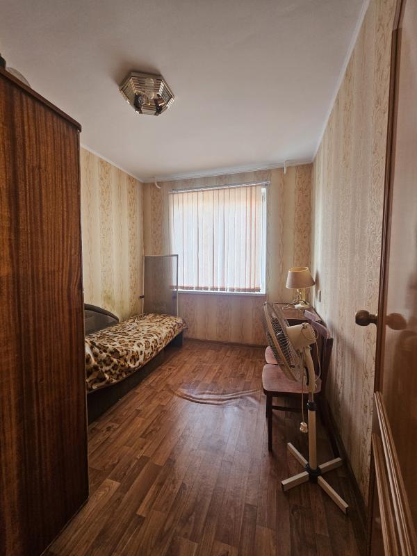 🌟 Продается четырехкомнатная квартира! 🌟

🏢 Местоположение: г. - Новотроицк