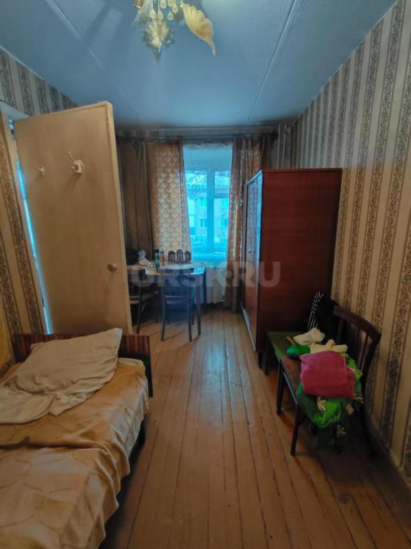 Продаётся двухкомнатная квартира площадью 43.3 квадратных метра на четвёртом этаже пятиэтажного кирп - Орск