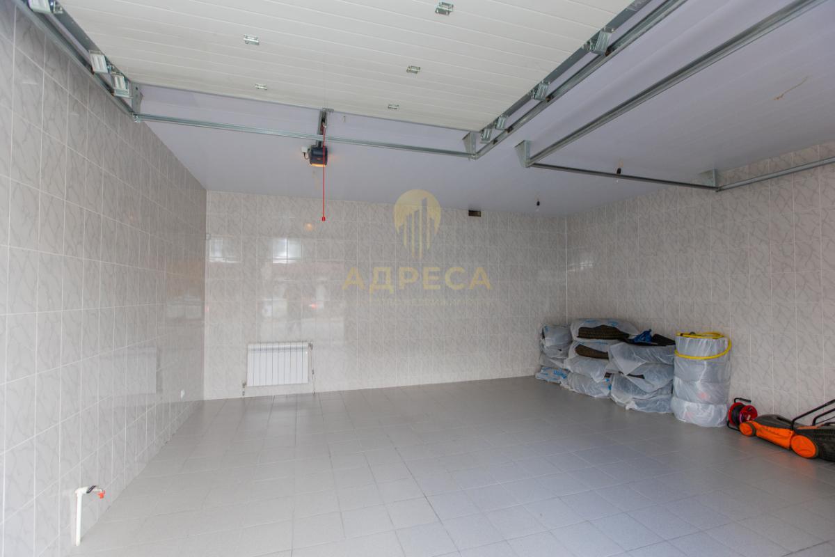 Продаётся просторный таунхаус в современном жилом комплексе &laquo;Крона&raquo;Предлагаем ст - Оренбург