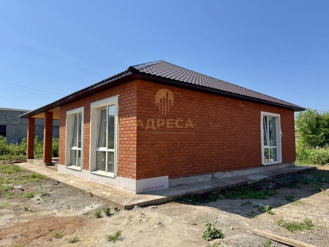 Предлaгaeм к продаже новый дoм в п. - Оренбург