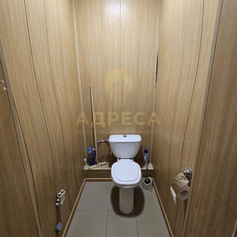 Продам капитальное отапливаемое здание площадью 190,2 м2 на ул. - Оренбург