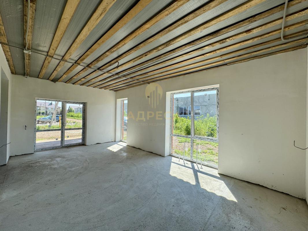 Предлaгaeм к продаже новый дoм в п. - Оренбург