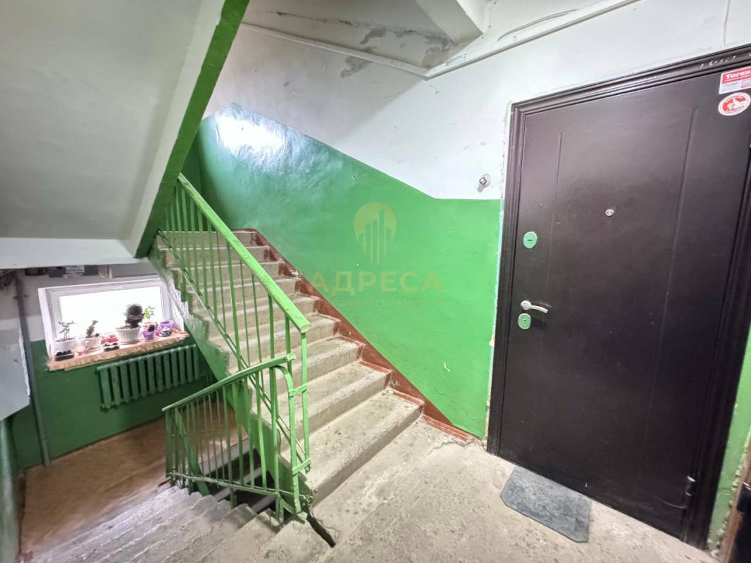 Продается двухкомнатная квартира , общей площадью 44,6 кв . - Оренбург