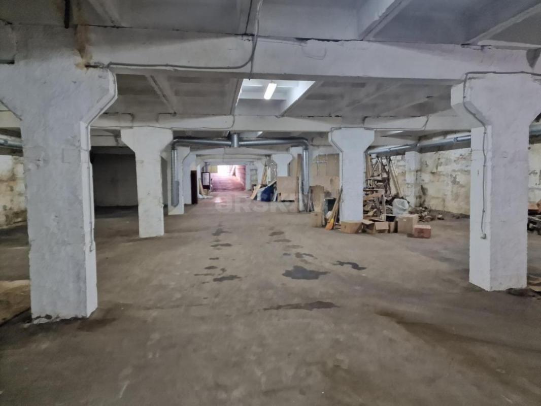 Сдам склад ЖБ 815 кв. - Орск