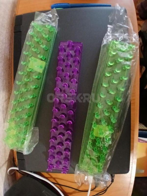 Бисер -500 руб.,, станки для плетения резиночками -80 руб. - Орск