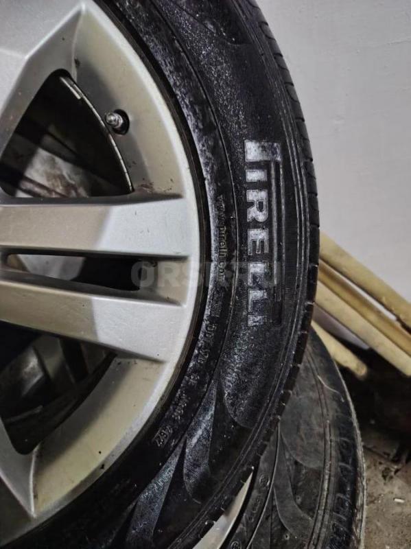 Продам комплект колес на литых оригинальных дисках на Джилли Эмгранд х7. - Орск