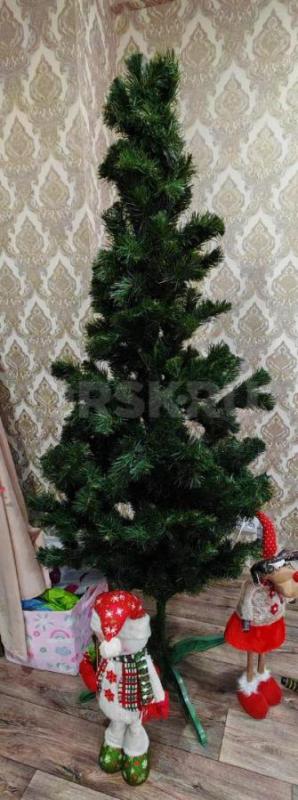 Продаётся искусственная елка высотой 2 метра в отличном состоянии. - Орск