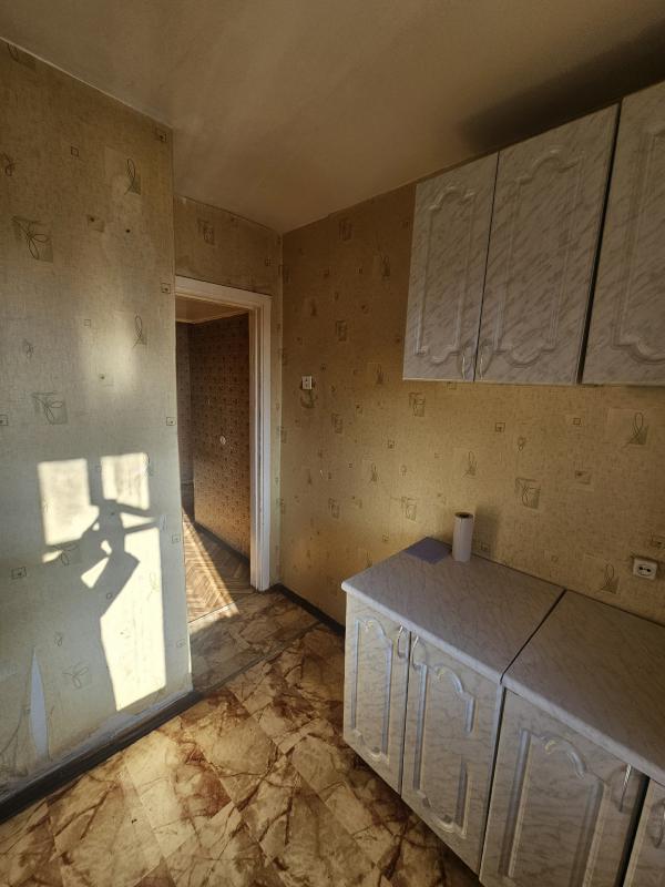 🌟 Продается уютная двухкомнатная квартира! 🌟

🔑 Описание:
- 📍 Отличный район города
- 🏢 Кирпичный до - Новотроицк