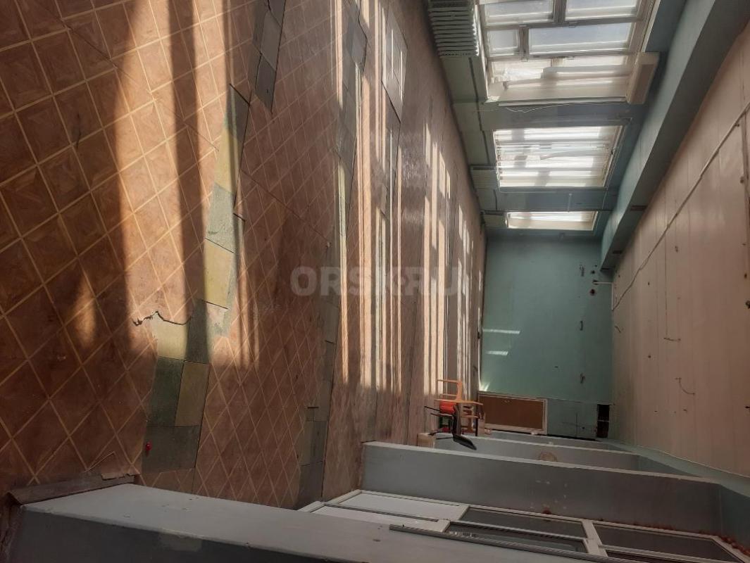 ВНИМАНИЕ АКЦИЯ 250 руб кв/м.сдается в аренду помещение 365 кв/м. - Орск