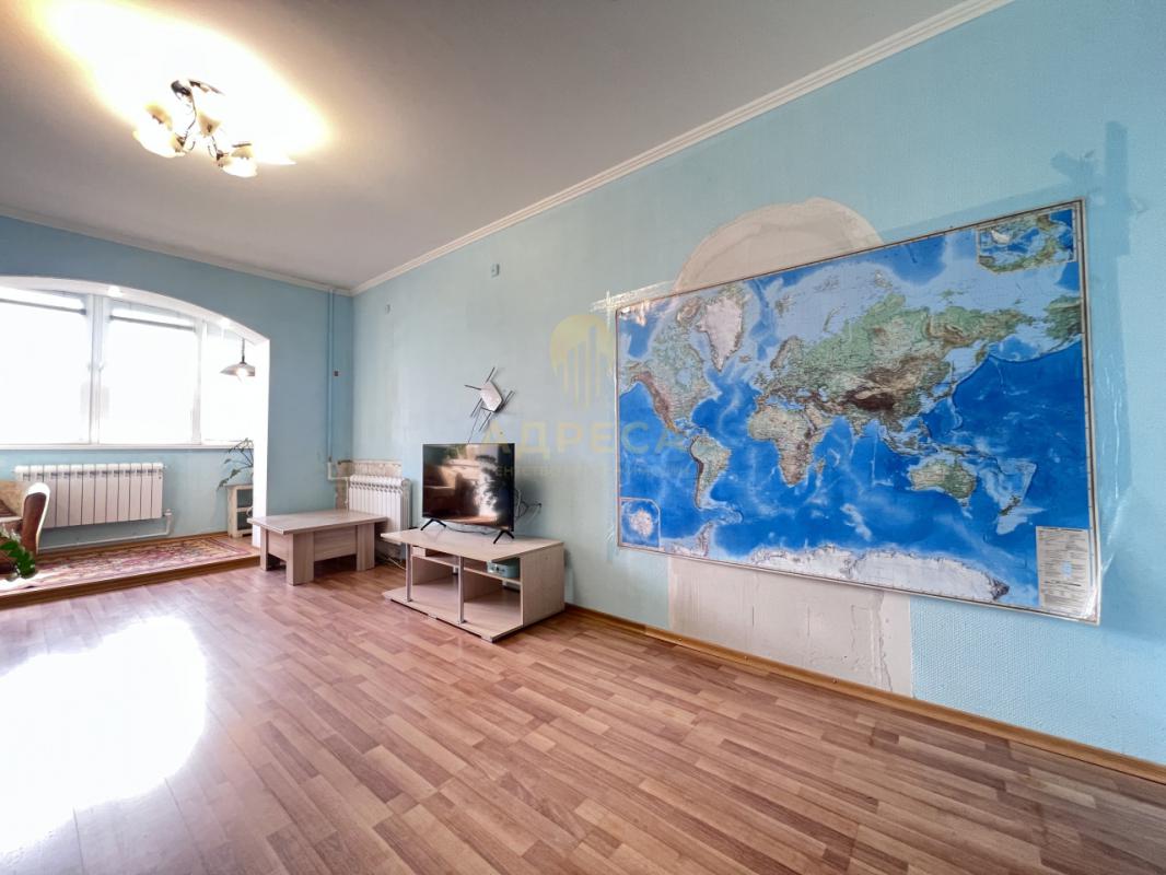 Продаётся просторная пятикомнатная квартира, общей площадью 105кв. - Оренбург