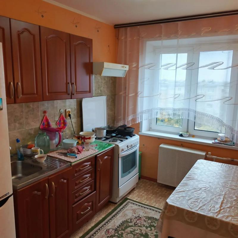 Продается 3х-комнатная квартира УЛУЧШЕННОЙ ПЛАНИРОВКИ ПО АДРЕСУ: ВИНОКУРОВА 10А. - Новотроицк