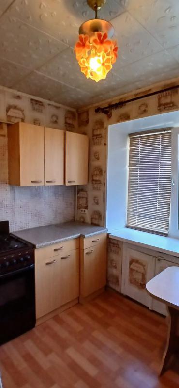 Продается 2-комнатная квартира   4/5 этаж ,
по адресу: г. - Новотроицк