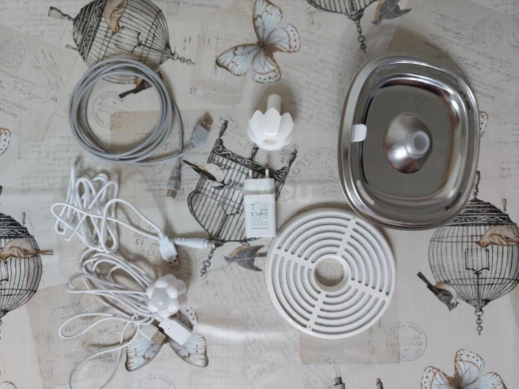 Поилка фонтан для кошек / котов датчиком движения
Изготовлена из высококачественного АБС пластика и - Орск