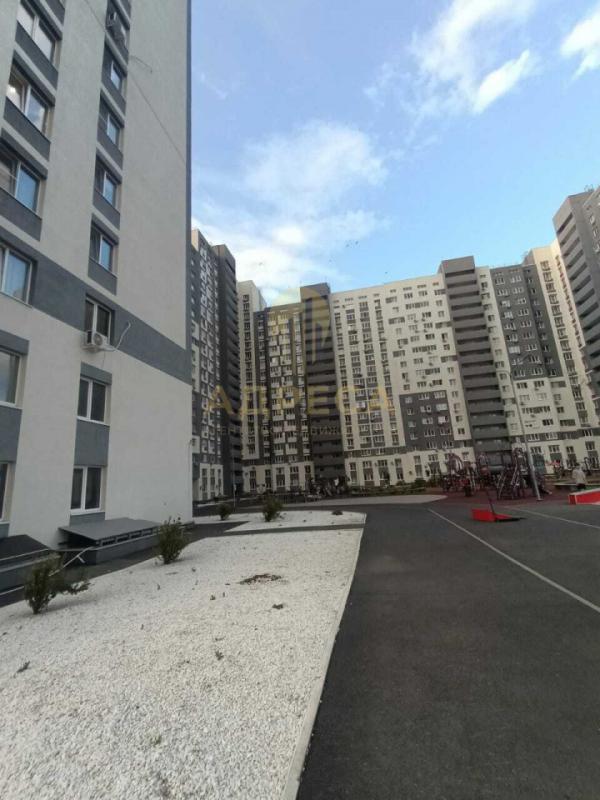 Евро-трешка с дизайнерским ремонтом в доме комфорт-класса, ЖК &laquo;Геометрия&raquo;. - Оренбург