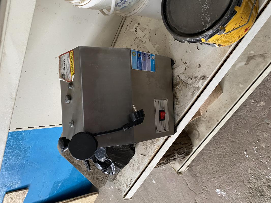 продам промышленную мясорубку в рабочем состоянии - Новотроицк