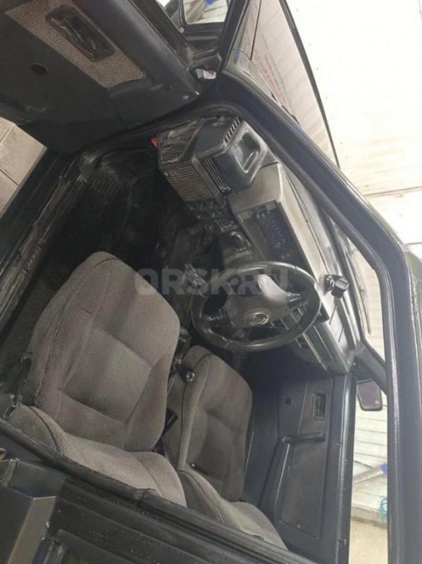 Авто в достойном состоянии, есть жизненные коцики, электростеклоподъемники, штатные подогревы сидени - Орск