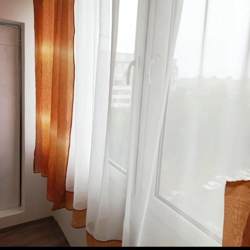 Продается 1-комнатная квартира УЛУЧШЕННОЙ ПЛАНИРОВКИ в отличном районе города по адресу: Винокурова - Новотроицк