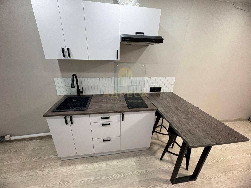 Продается квартира - студия в одном из самых развитых районов города. - Оренбург