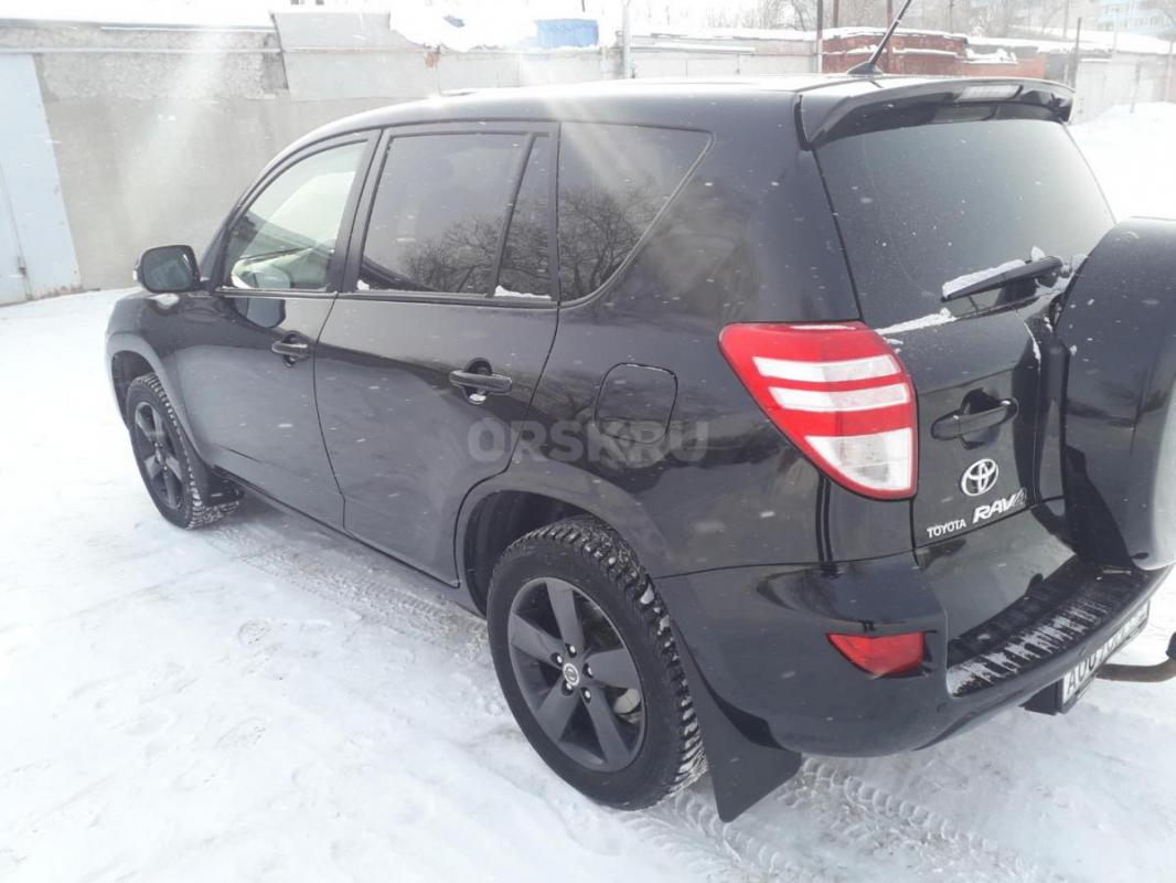 Продам Тойота Рав 4 в отличном состоянии , автомат , полный привод , богатая комплектация . - Орск