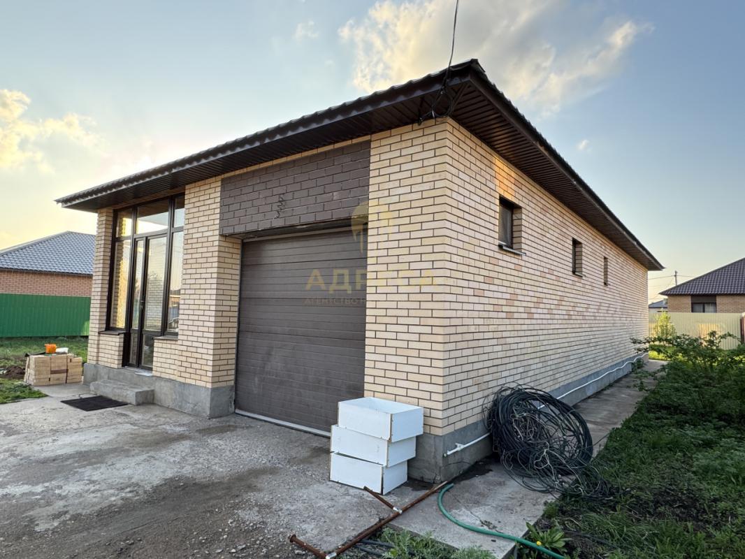 Предлагаем Вaшeму вниманию БОЛЬШОЙ ДОМ с ремонтом и мебелью, С ГАРАЖОМ по хорошей цене! - Оренбург