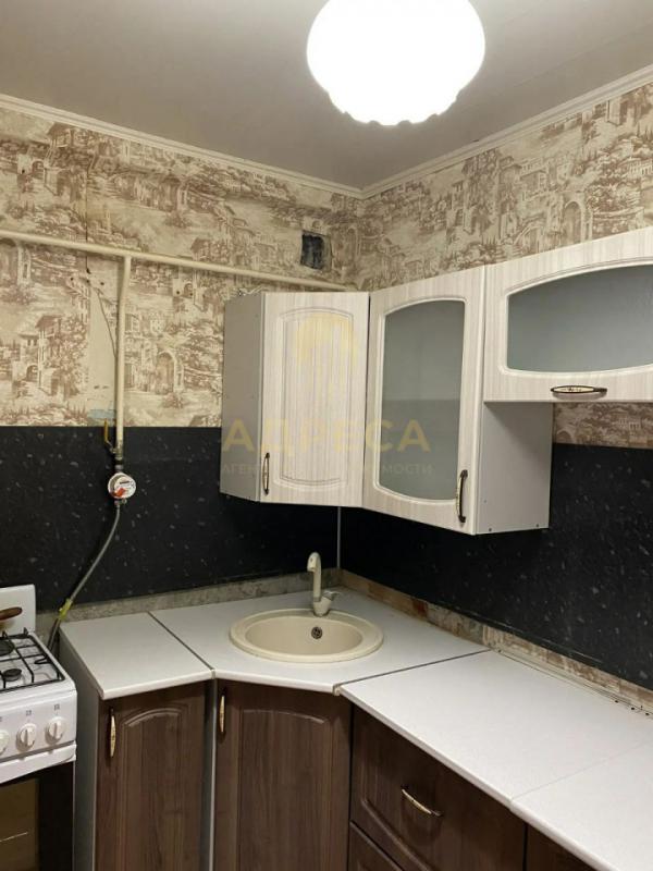 Продам теплую уютную квартиру в Тихом спальном районе с развитой инфраструктурой. - Оренбург