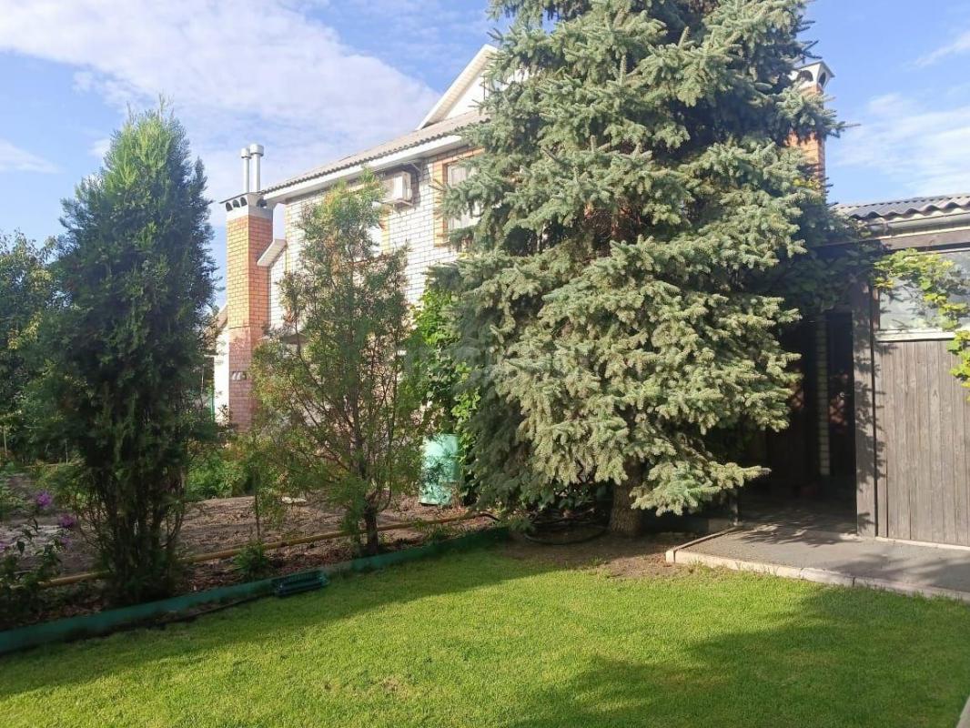 Продаётся уютный и просторный 2-х этажный жилой дом 213,4 кв. - Орск