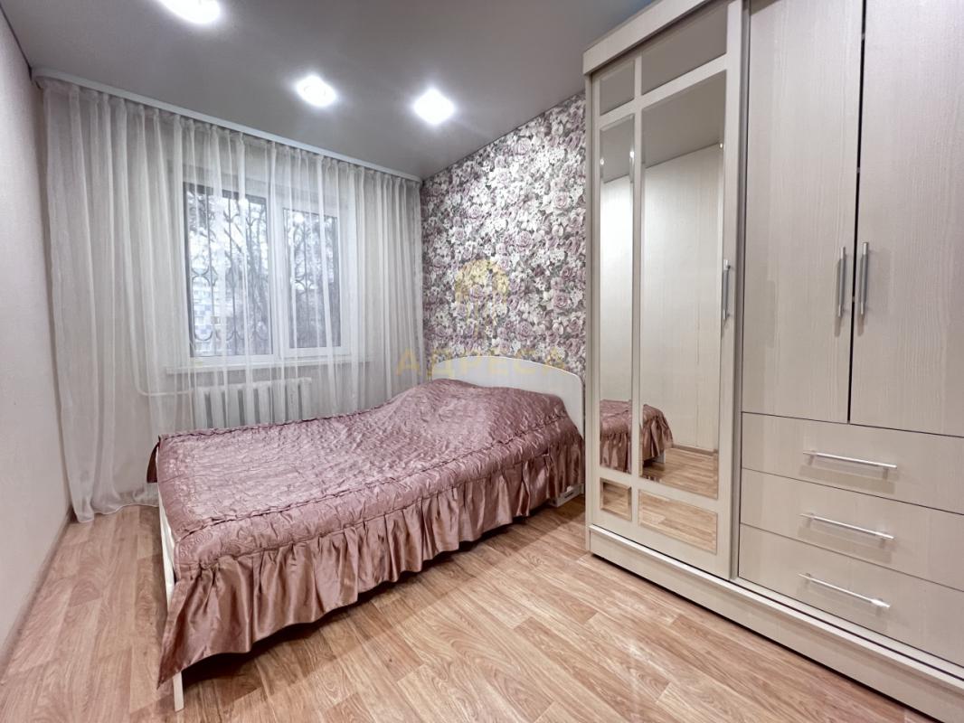 Продаётся просторная 3-х комнатная квартира на 1 этаже 5-ти этажного дома - РОМАШКА!!! - Оренбург