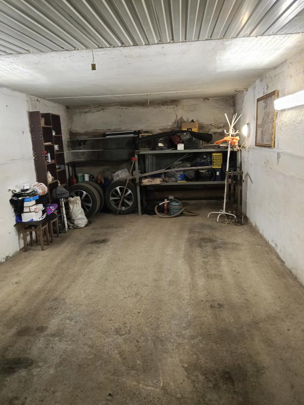 Подземный гараж под городским  рынком - Новотроицк