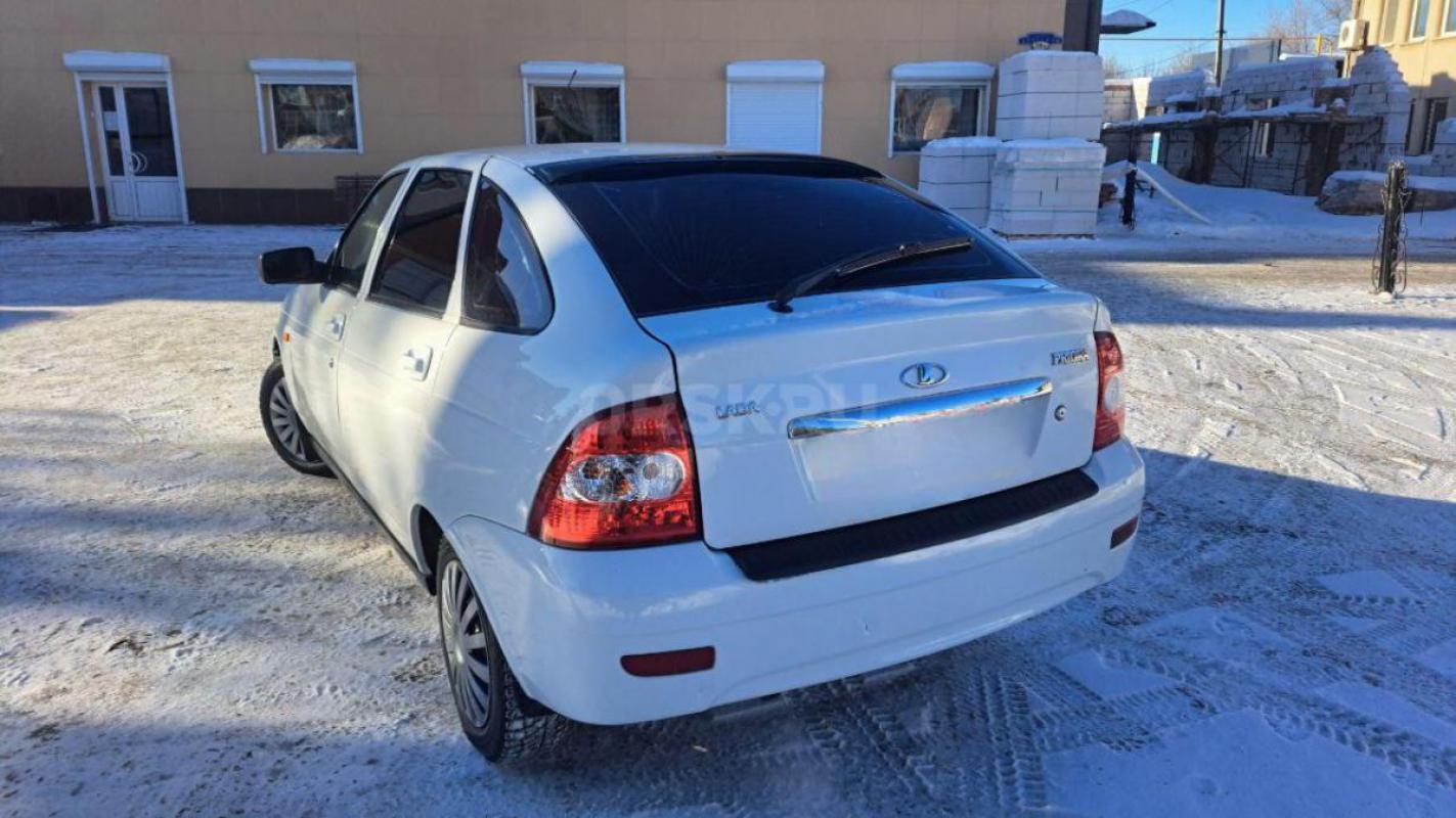 Продам LADA PRIORA в отличном состоянии, 16 клапанная, 1.6, имеется ГУР, ЭСП, электрозеркала, музыка - Орск