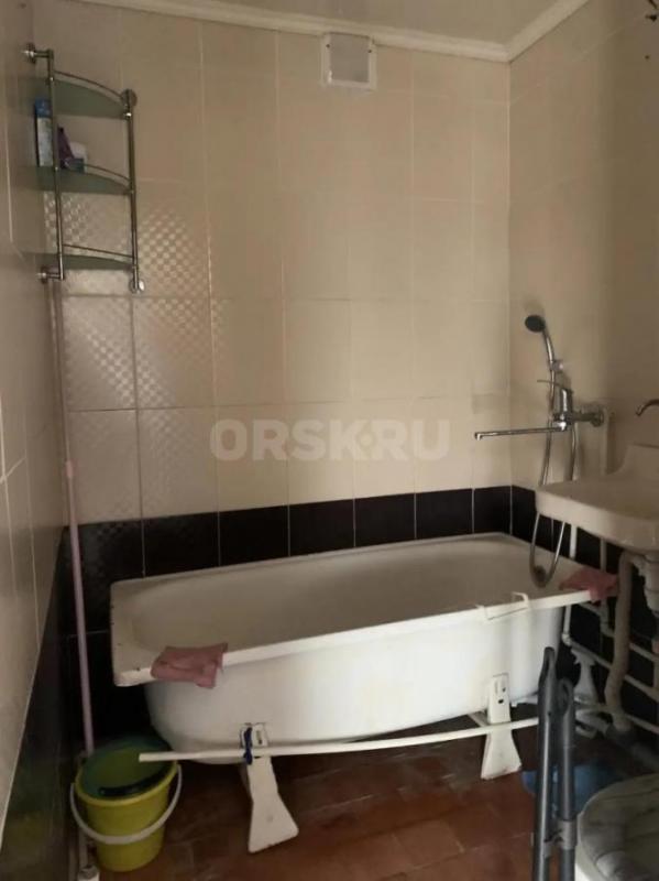 Продам 1-комнатную квартиру в хорошем
СОСТОЯНИИ
Окна пластиковые, потолки натяжные, на полу линоле - Орск