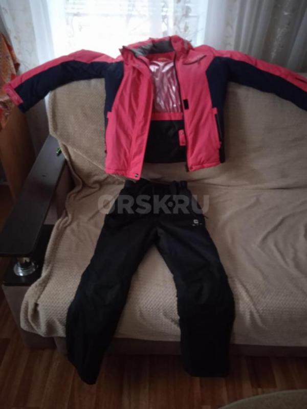 Продам костюм на девочку 12-15 лет в хорошем состоянии. - Орск