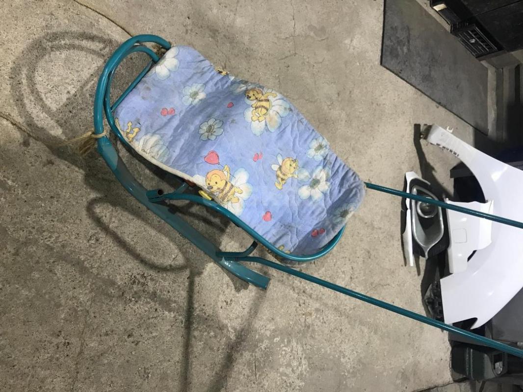 Санки, ручку можно установить с разной стороны, с колесиками и мягким коробом, можно и без него. - Орск