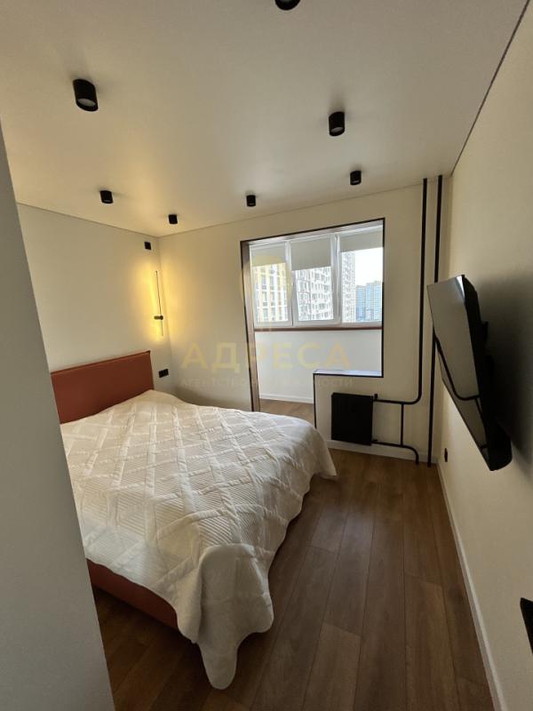 Евро-трешка с дизайнерским ремонтом в доме комфорт-класса, ЖК &laquo;Геометрия&raquo;. - Оренбург