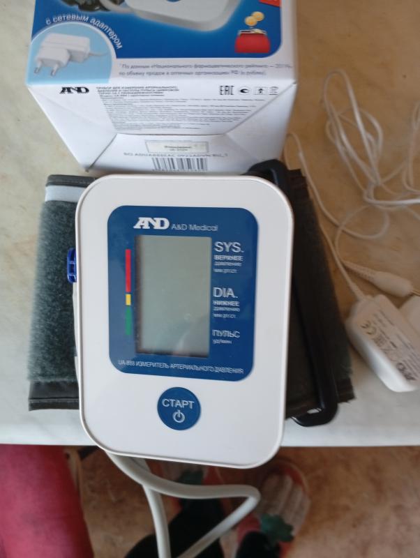 Автоматический тонометр,работает от сети и батареек - Новотроицк