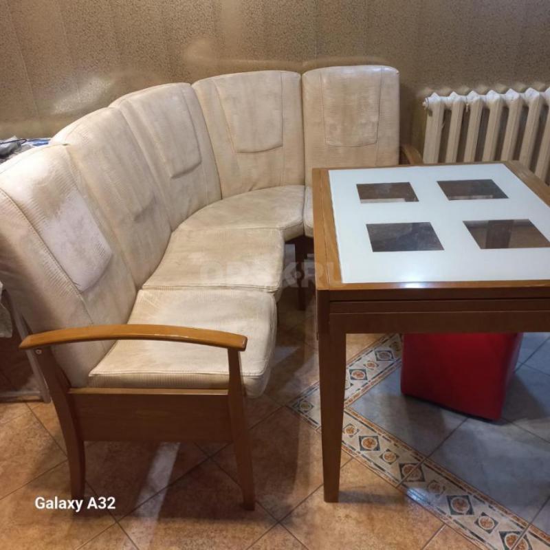 Продам кухонный уголок 10 т.р. - Орск