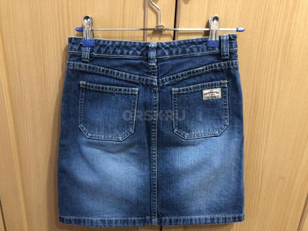 Пуховик р.158 в отличном состоянии, носили 1 сезон ( наяву красивее, отделка очень яркая) + в дар дж - Орск