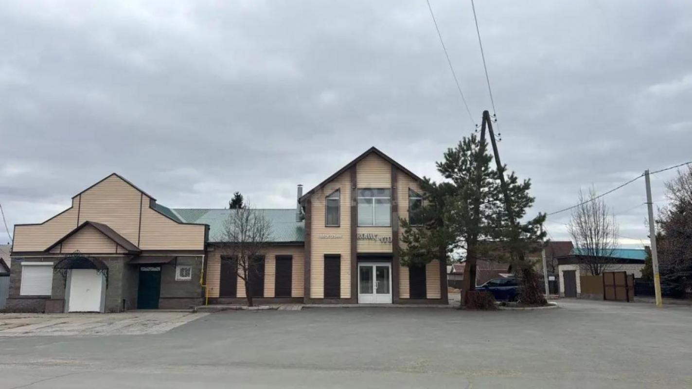 Сдается помещение в аренду на пересечении оживленных улиц Попова/Виноградная (рядом больница ржд, ча - Орск